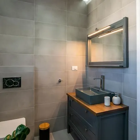 Μπαλκόνι Με Θέα / Viewtiful Balcony Apartment Adamantas  Exterior photo