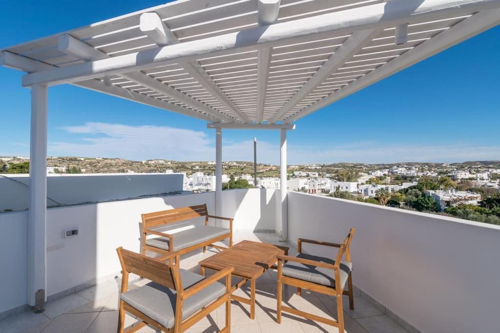 μπαλκόνι με θέα / Viewtiful Balcony Apartment